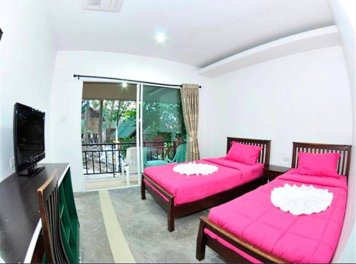 Pp Midnight Hotel Phi Phi Don Exterior photo