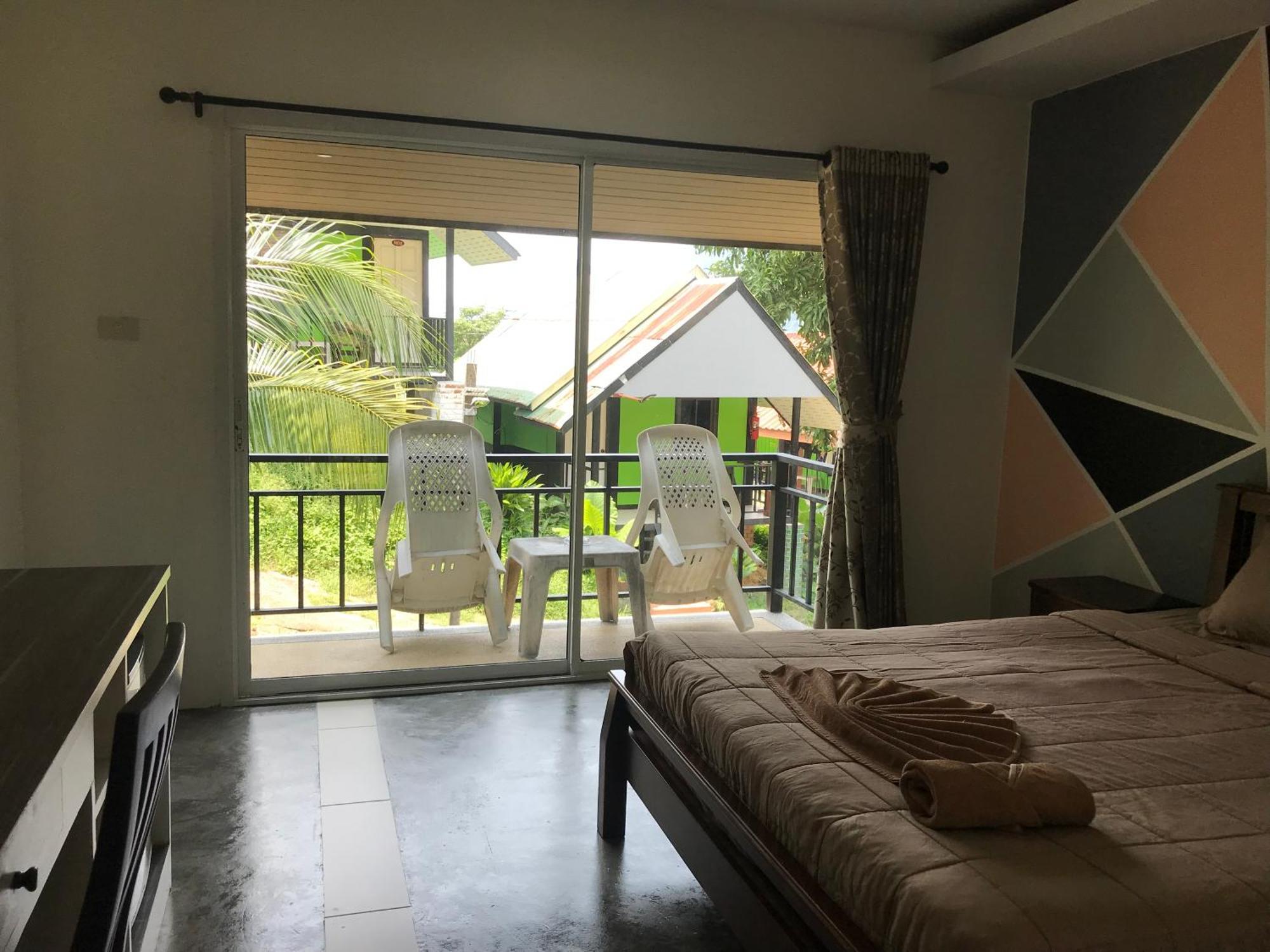Pp Midnight Hotel Phi Phi Don Exterior photo